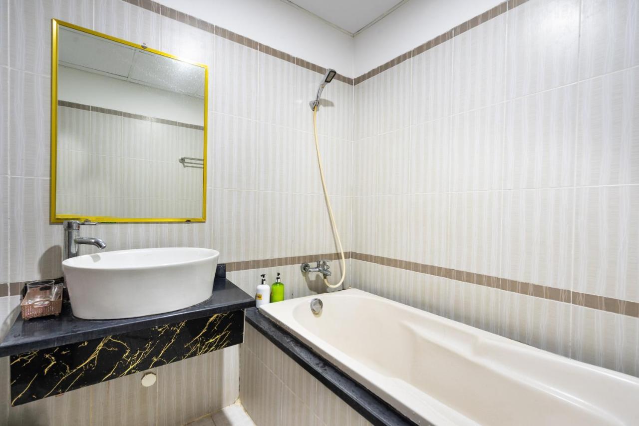 Super Oyo 1160 Hai Phong Hotel ホーチミン市 エクステリア 写真